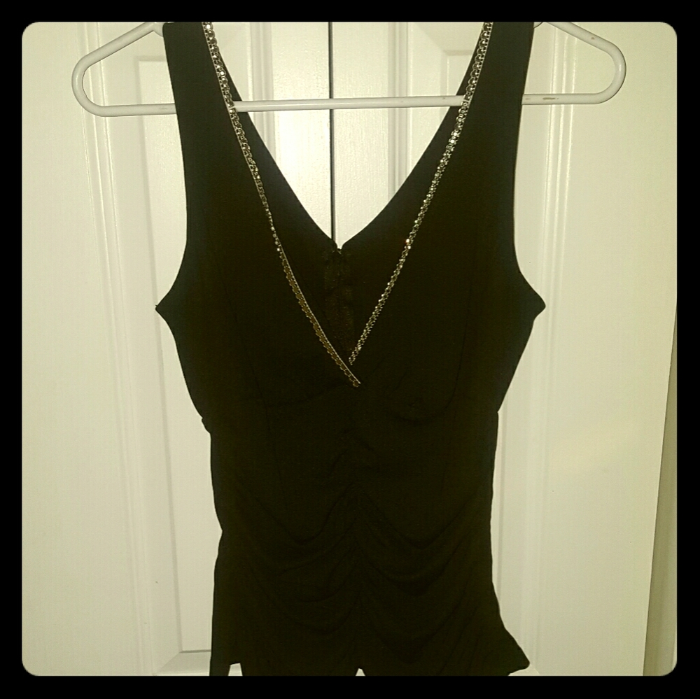 Fitted & Ruched Plunging vneck